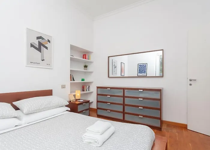Monti Colosseo Family Апартаменты Рим